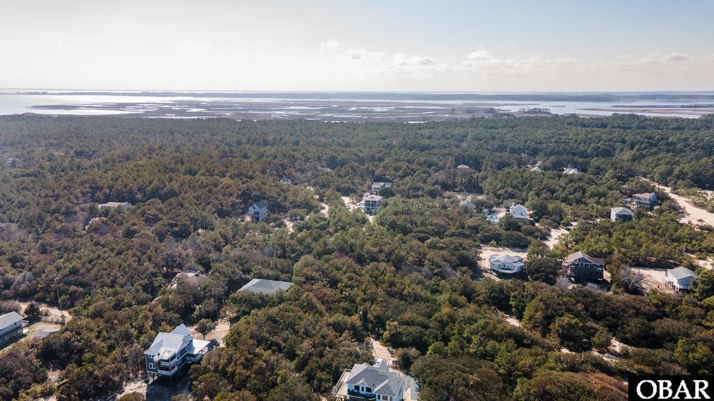 Image 7 of property listing at 2314 Sandpiper Road Lot 6, Corolla, NC 27927