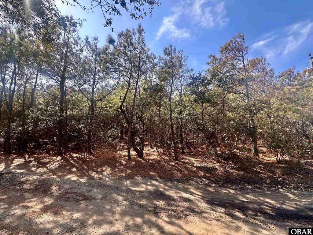 Image 10 of property listing at 2314 Sandpiper Road Lot 6, Corolla, NC 27927