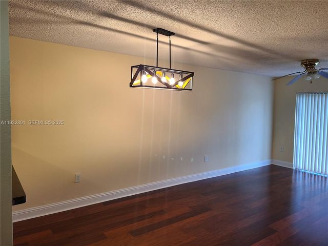 9983 S Nob Hill Ct ., Sunrise, FL 33351