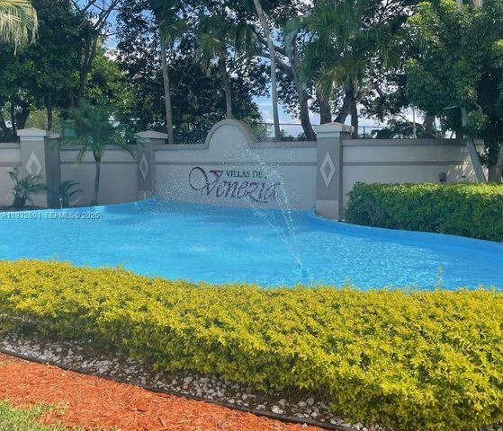 9983 S Nob Hill Ct ., Sunrise, FL 33351