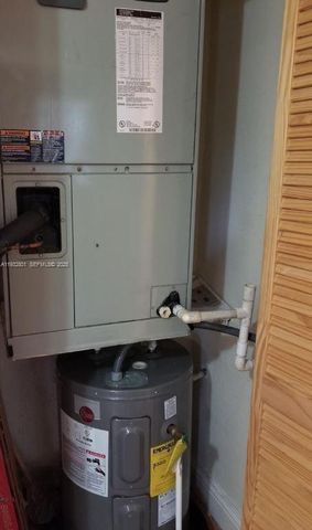 9983 S Nob Hill Ct ., Sunrise, FL 33351