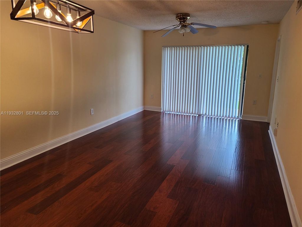 9983 S Nob Hill Ct ., Sunrise, FL 33351