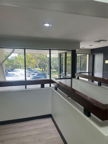 1715 E BAY DRIVE F, Largo, FL 33771