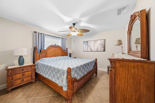 6885 Tradewind Way, Lake Worth, FL 33462