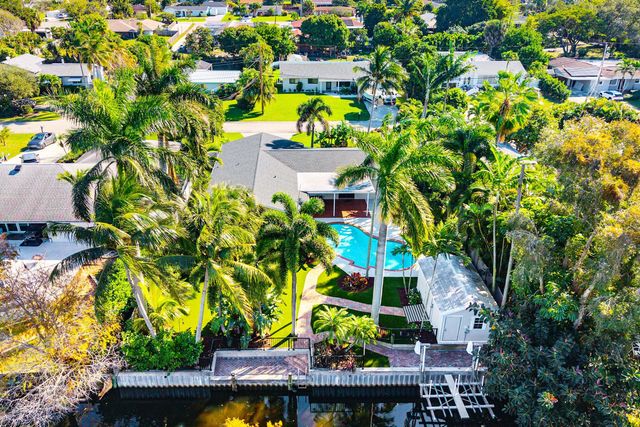 6885 Tradewind Way, Lake Worth, FL 33462