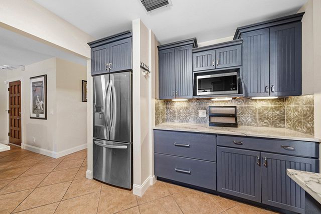 6885 Tradewind Way, Lake Worth, FL 33462