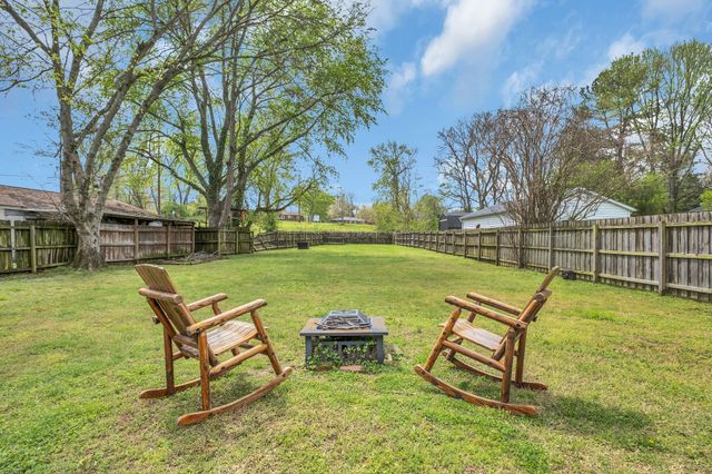 2845 Colonial Cir, Nashville, TN 37214