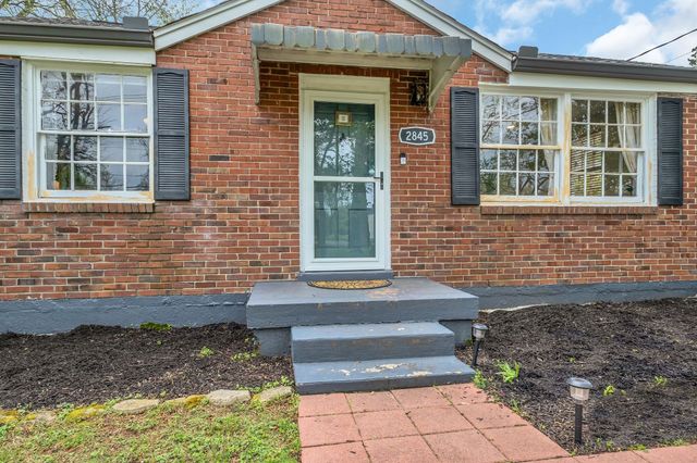 2845 Colonial Cir, Nashville, TN 37214