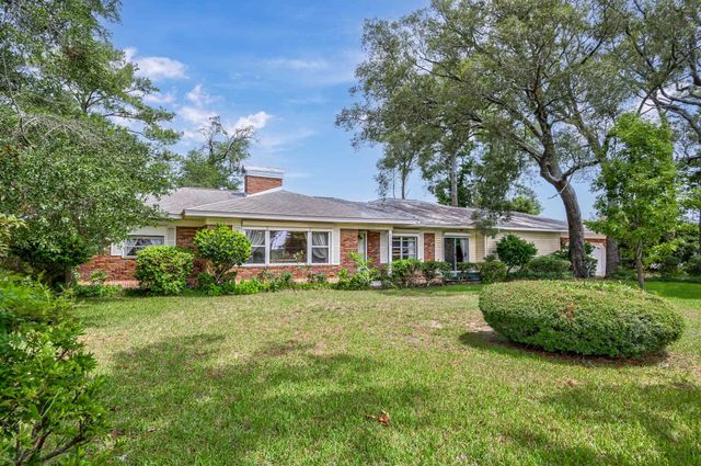 4000 Poinsett St., North Myrtle Beach, SC 29582