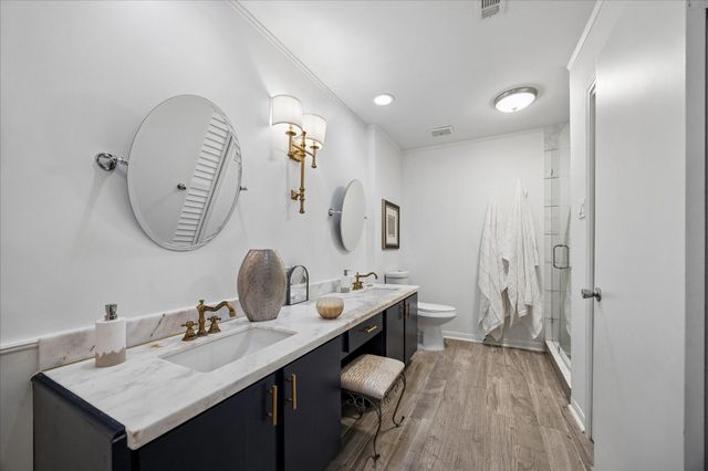 2555 Bering Drive 1, Houston, TX 77057