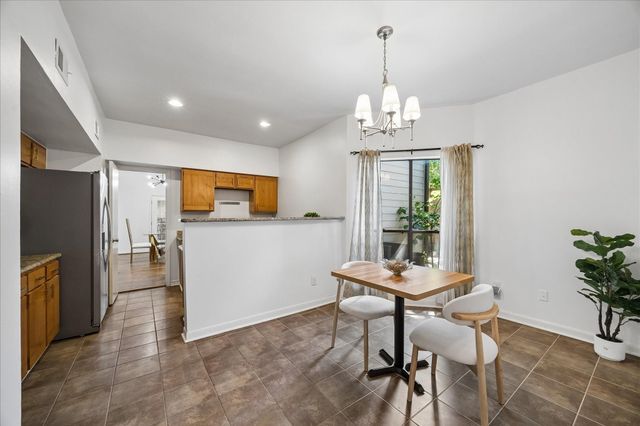 2555 Bering Drive 1, Houston, TX 77057