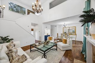 2555 Bering Drive 1, Houston, TX 77057