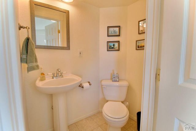 22010 Steffi Dr, Aguilar, CO 81020