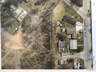 000 Young or Divers, Columbia, IL 62236