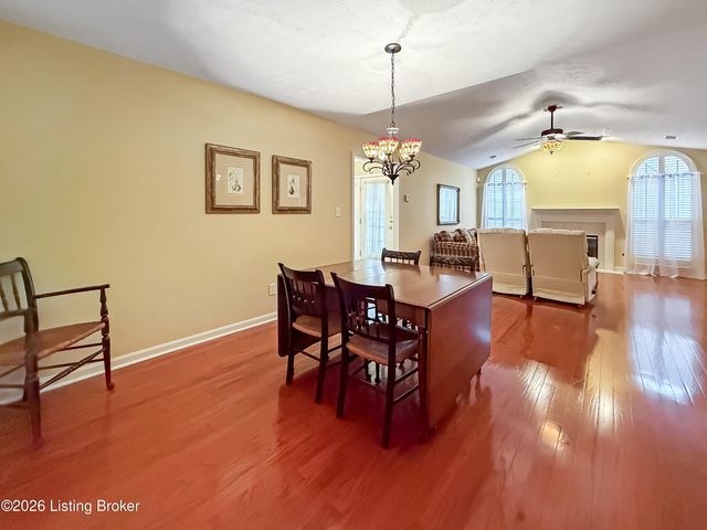9602 Cornell Dr, Louisville, KY 40291