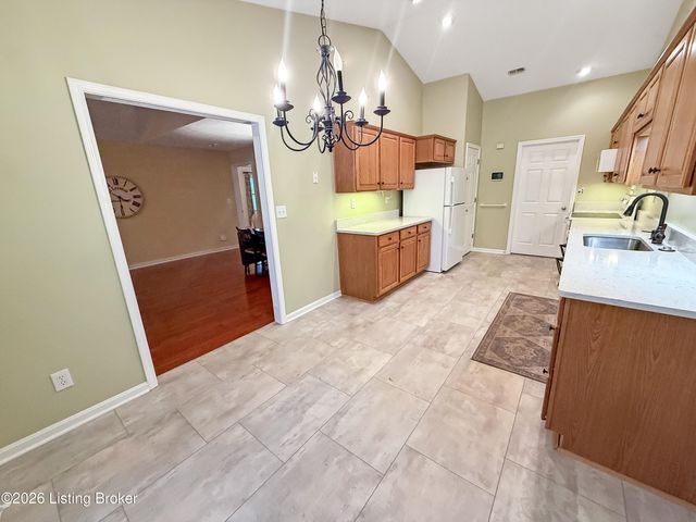 9602 Cornell Dr, Louisville, KY 40291