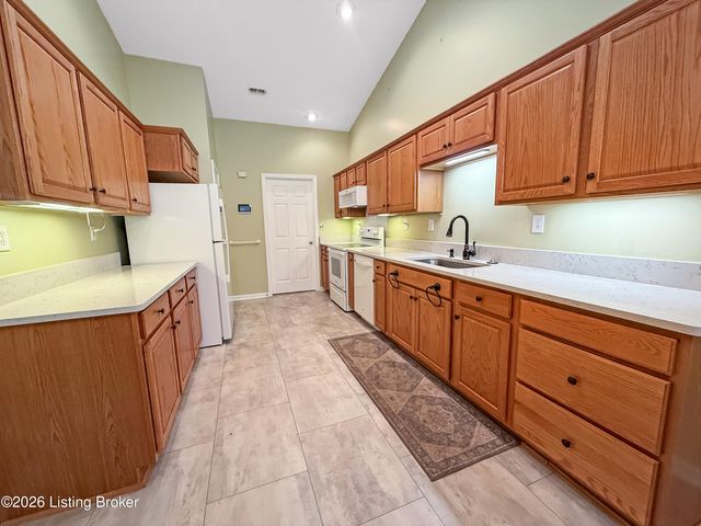 9602 Cornell Dr, Louisville, KY 40291