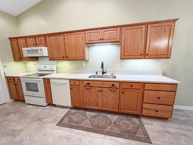 9602 Cornell Dr, Louisville, KY 40291