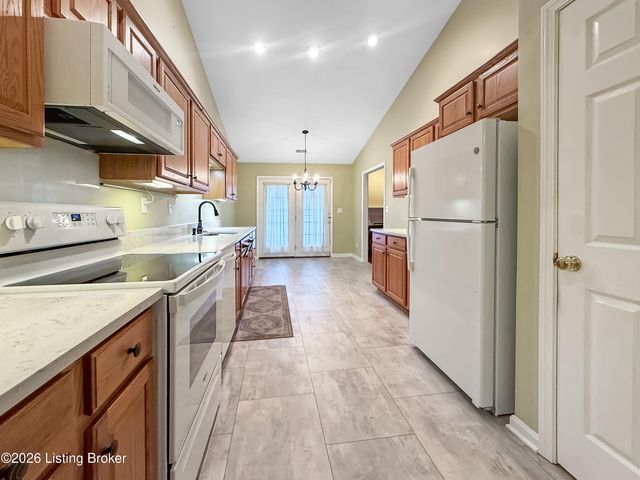 9602 Cornell Dr, Louisville, KY 40291