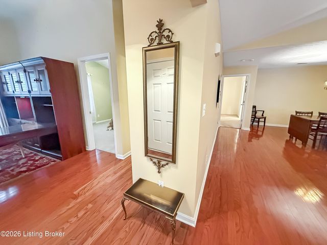 9602 Cornell Dr, Louisville, KY 40291