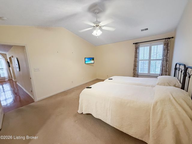 9602 Cornell Dr, Louisville, KY 40291