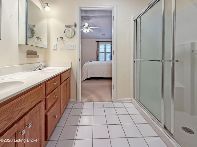9602 Cornell Dr, Louisville, KY 40291