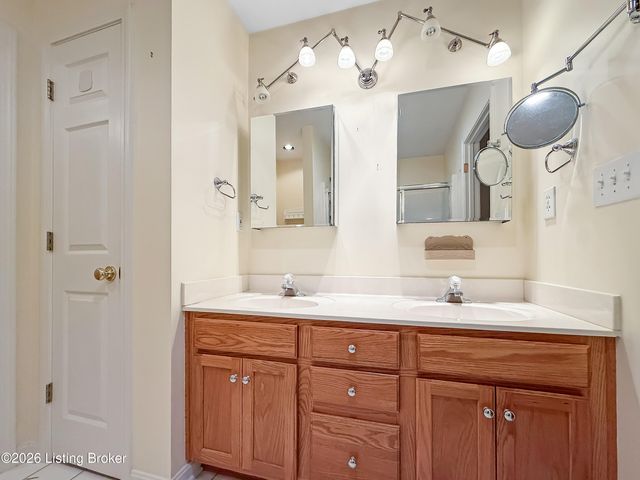 9602 Cornell Dr, Louisville, KY 40291