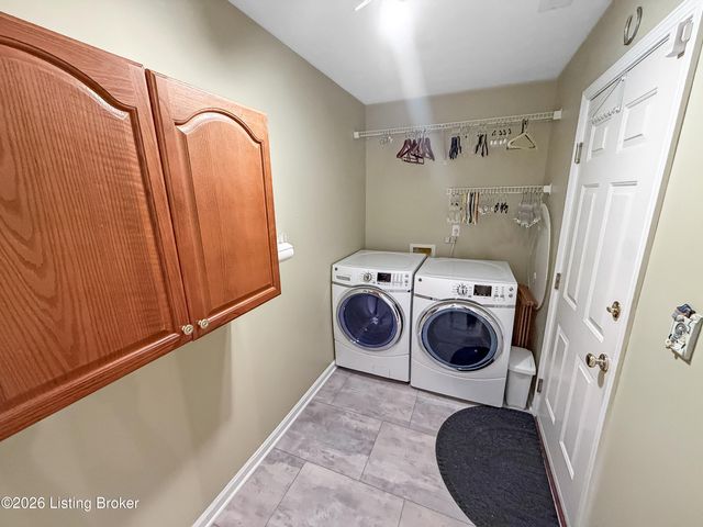 9602 Cornell Dr, Louisville, KY 40291