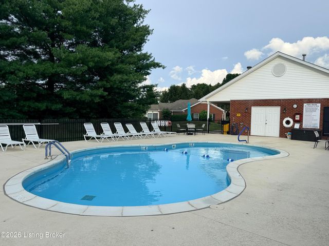 9602 Cornell Dr, Louisville, KY 40291