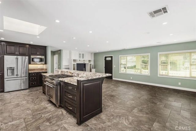 5849 E Gossamer, Long Beach, CA 90808