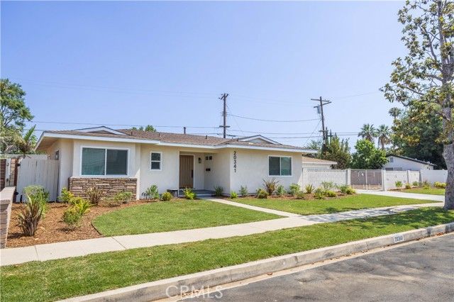 20341 Schoenborn, Winnetka (los Angeles), CA 91306