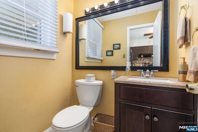 87 W Forest Avenue, Teaneck, NJ 07666