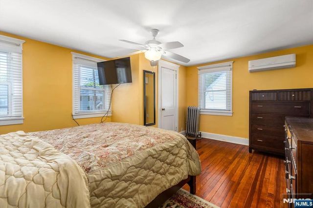 87 W Forest Avenue, Teaneck, NJ 07666