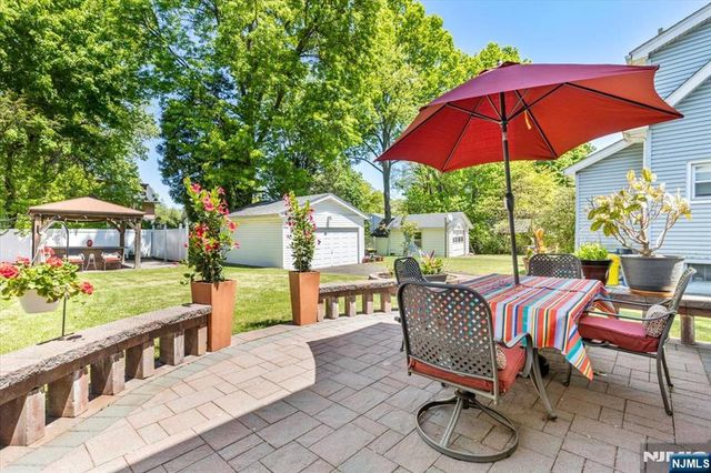 87 W Forest Avenue, Teaneck, NJ 07666
