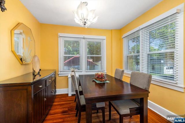 87 W Forest Avenue, Teaneck, NJ 07666