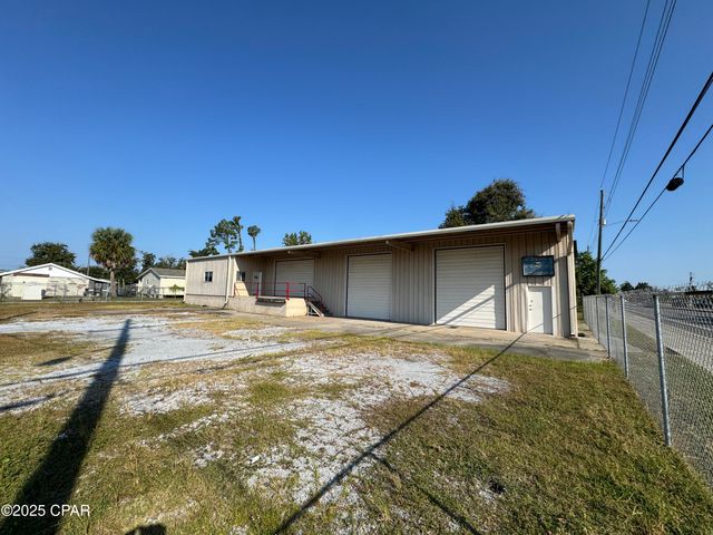 1605 W 16th Street, Panama City, FL 32405