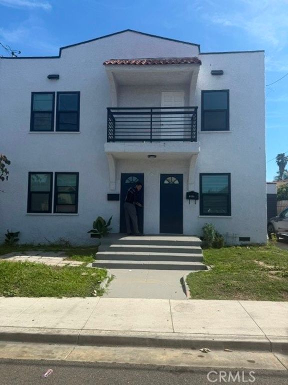 1040 N Almond Court, Long Beach, CA 90813