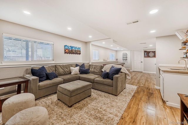 607 Huntington Place, Highlands Ranch, CO 80126