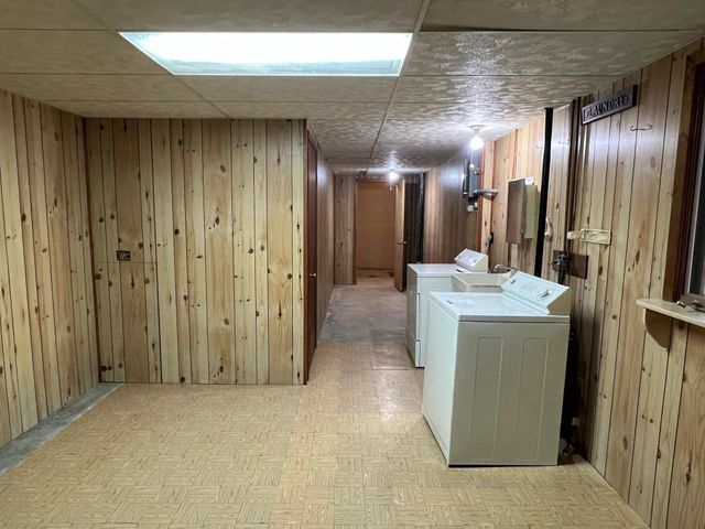 703 S 3rd Street, Ellendale, MN 56026