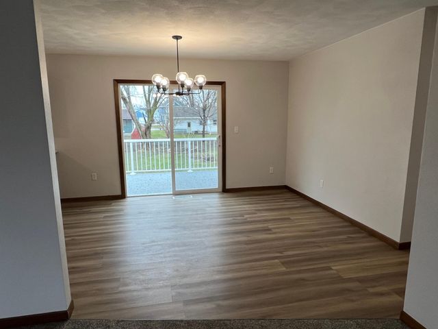 703 S 3rd Street, Ellendale, MN 56026