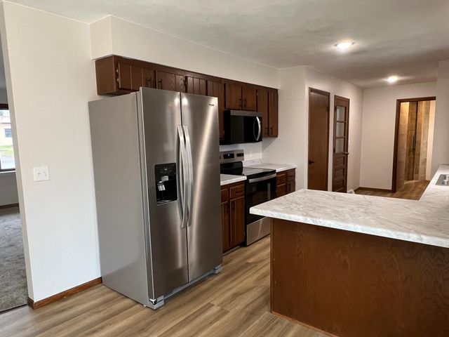 703 S 3rd Street, Ellendale, MN 56026