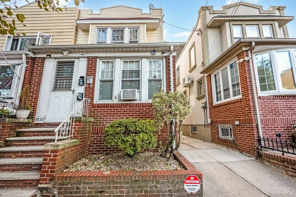78-22 79th Lane, Glendale, NY 11385 — exterior