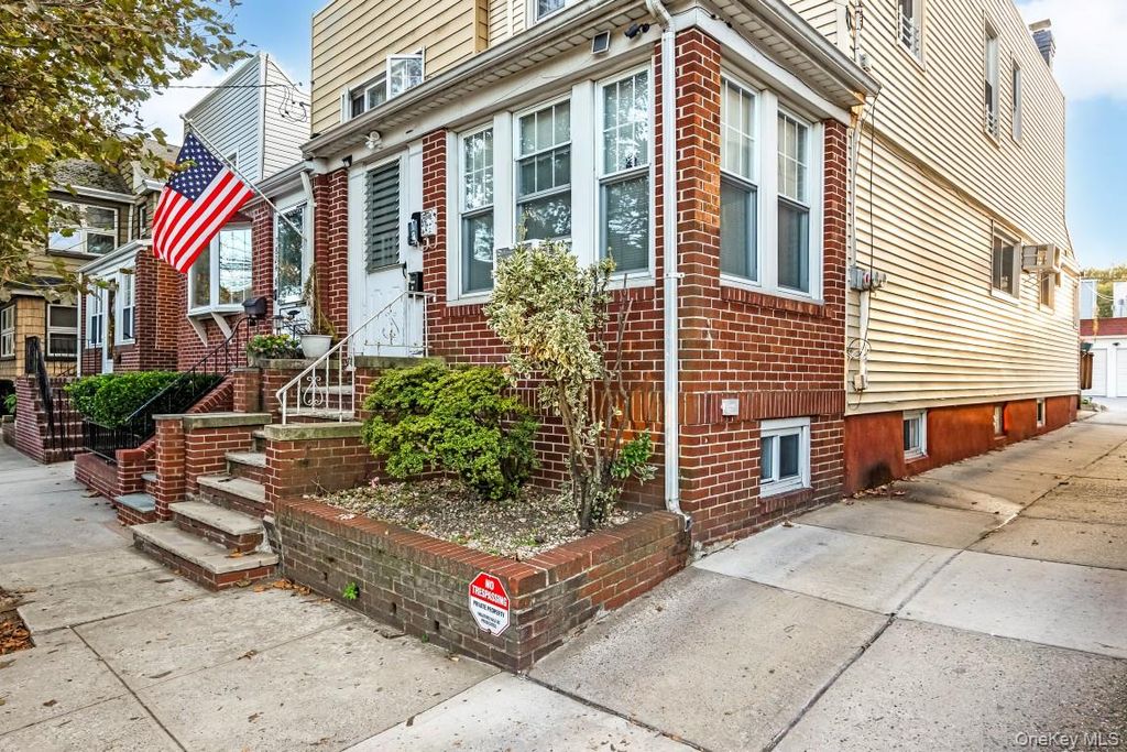 78-22 79th Lane, Glendale, NY 11385 — photo 2