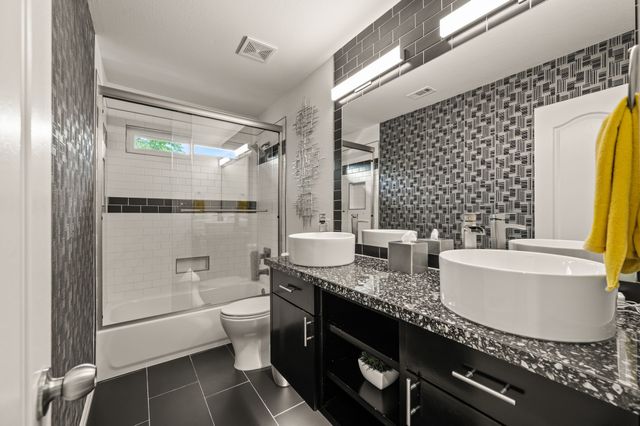 3645 Cottonwood Springs Drive, The Colony, TX 75056
