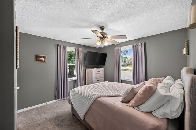 627 Baker Dr, Lafayette, TN 37083