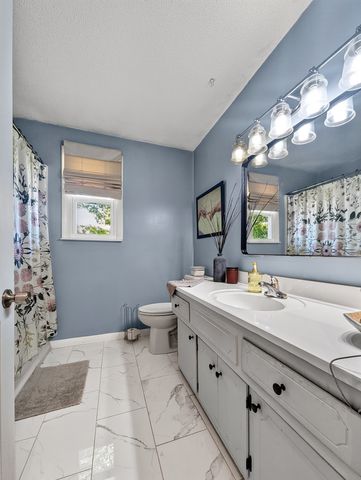 627 Baker Dr, Lafayette, TN 37083