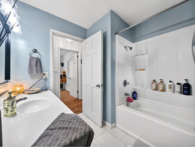 627 Baker Dr, Lafayette, TN 37083
