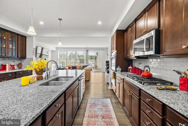13018 JESSICA GROVE PL, Woodbridge, VA 22192