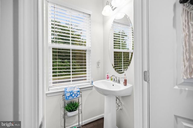 13018 JESSICA GROVE PL, Woodbridge, VA 22192