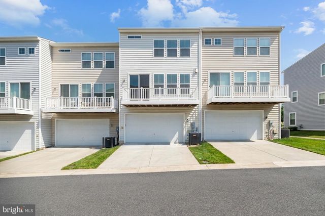 13018 JESSICA GROVE PL, Woodbridge, VA 22192
